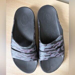 Oofos Camo Slides 9